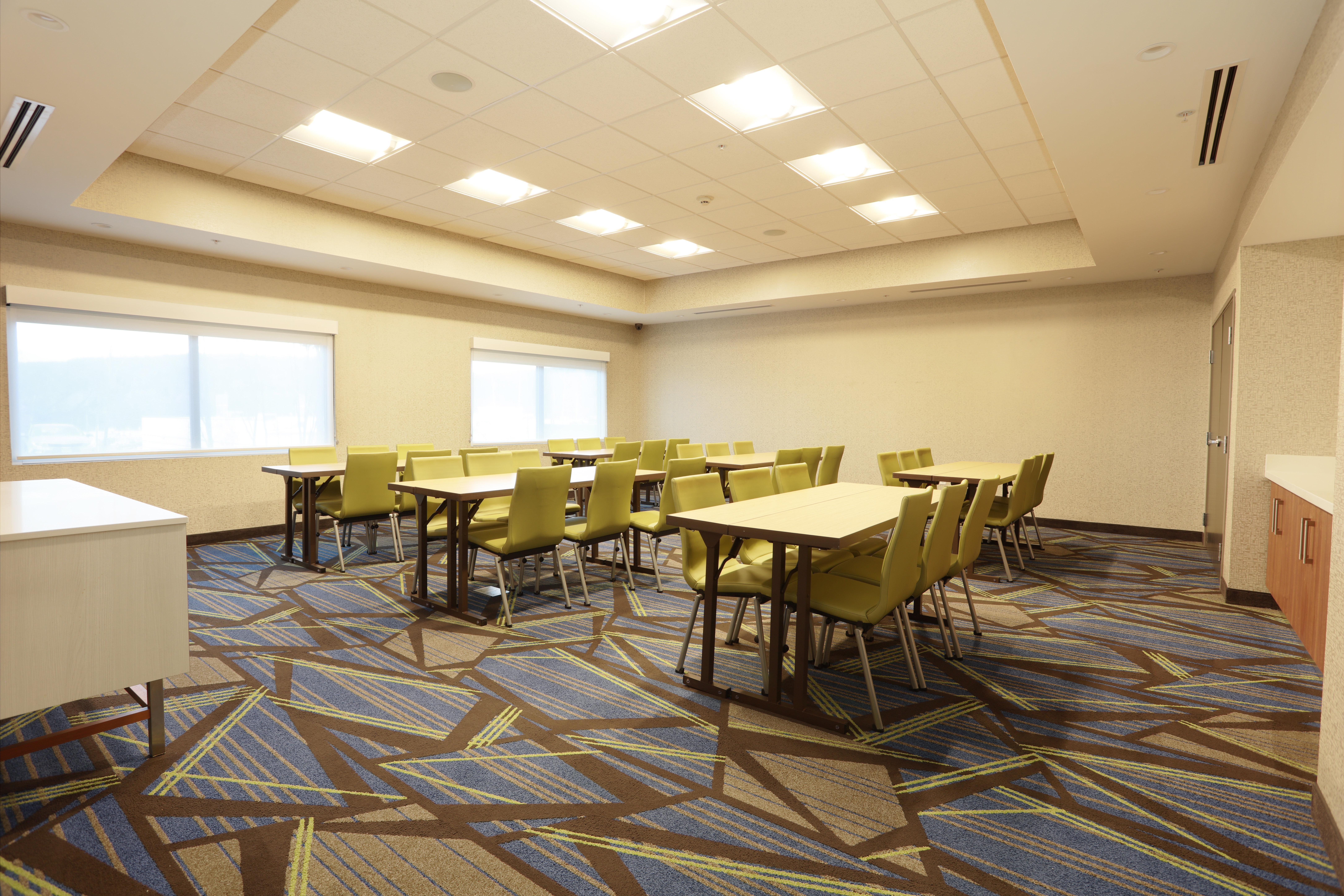 Holiday Inn Express Oneonta By Ihg Binghamton Exterior photo