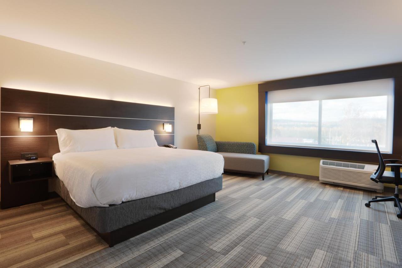 Holiday Inn Express Oneonta By Ihg Binghamton Room photo